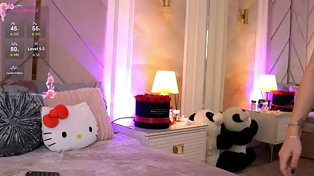 Alexaheyess online show from 10.28.25