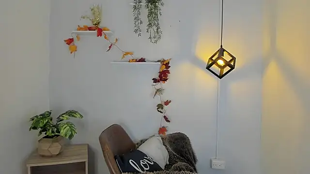 Juliane su online show from 01.29.25