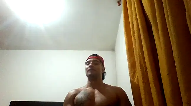 Snapshot of davidcr89 chatting on 02.06.25 davidcr89 online show from 02.06.25