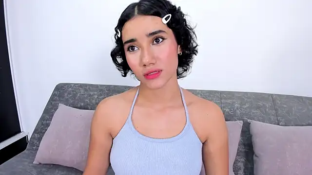 Snapshot of Alondra_Cutie chatting on 01.12.26 Alondra Cutie online show from 01.12.26