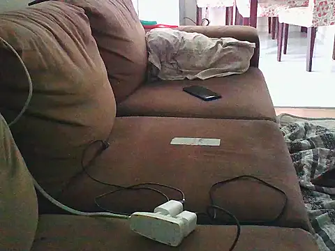 Snapshot of uberdot chatting on 10.31.25 uberdot online show from 10.31.25