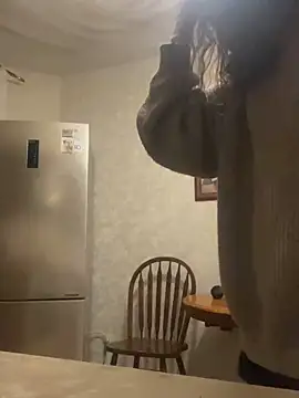 Snapshot of mollyEXD chatting on 02.07.25 mollyEXD online show from 02.07.25