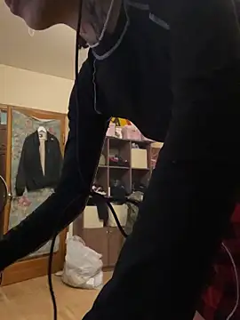 Snapshot of mollyEXD chatting on 11.17.25 mollyEXD online show from 11.17.25