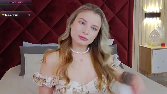 LanaSparks online show from 02.08.25