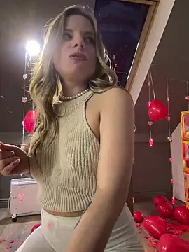 LanaSparks online show from 02.19.25