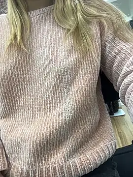 LanaSparks online show from 12.20.25