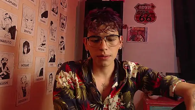 Snapshot of Mickey_Magic chatting on 01.20.25 Mickey Magic online show from 01.20.25