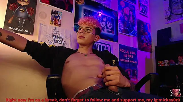 Mickey Magic online show from 11.18.25