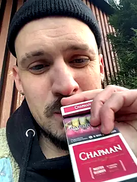 Snapshot of AssHunter4k chatting on 12.23.25 AssHunter4k online show from 12.23.25