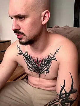 Snapshot of AssHunter4k chatting on 01.16.26 AssHunter4k online show from 01.16.26