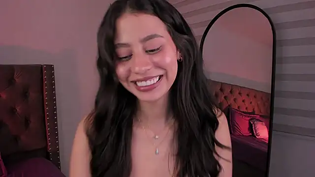 Snapshot of hannah_brady chatting on 02.11.25 hannah brady online show from 02.11.25