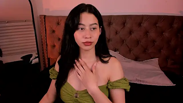 Snapshot of hannah_brady chatting on 03.12.25 hannah brady online show from 03.12.25