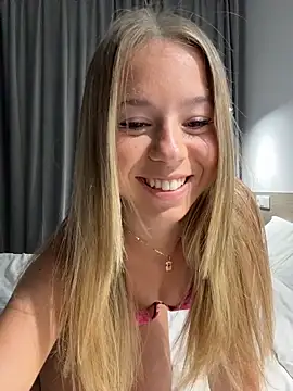 Snapshot of Norabbyxox chatting on 08.05.26 Norabbyxox online show from 08.05.26