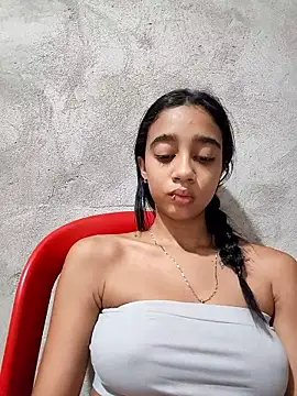 Zoe Sweett18 online show from 02.12.26