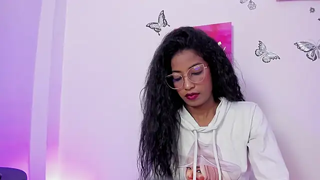 Snapshot of dany_brownie chatting on 02.13.25 dany brownie online show from 02.13.25