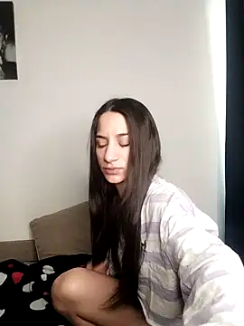 Deea13  online show from 01.16.25