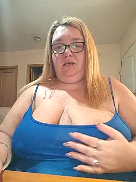 diosacurvy1984 online show from 11.29.25