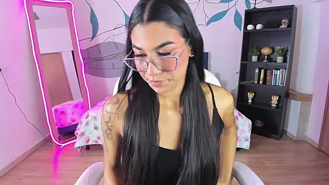 Dana Paula online show from 01.08.26