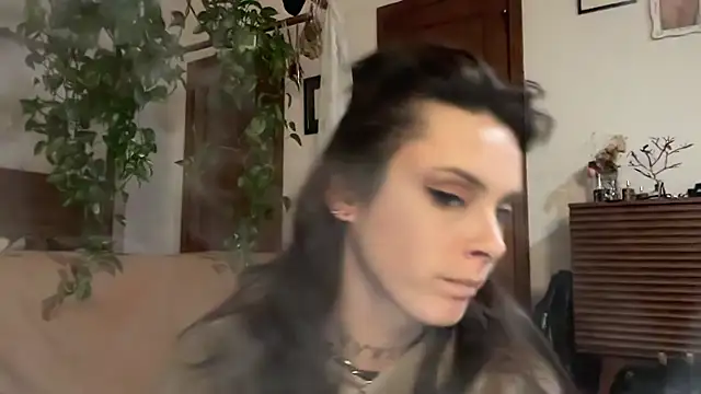Snapshot of bunnierotten chatting on 02.19.25 bunnierotten online show from 02.19.25