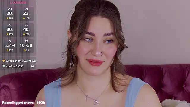 KiraBarlows online show from 11.25.25