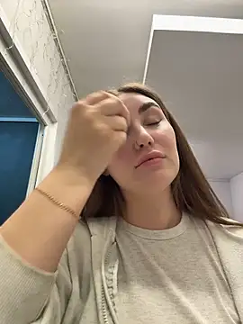 KiraBarlows online show from 03.18.26