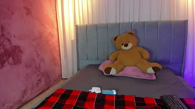 Snapshot of camilapersy chatting on 02.12.25 camilapersy online show from 02.12.25