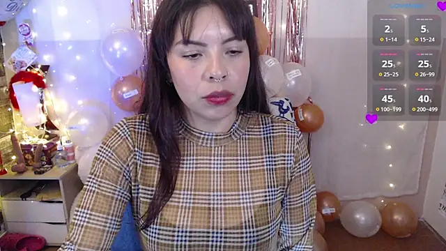 Snapshot of cute_bunny95 chatting on 10.03.25 cute bunny95 online show from 10.03.25