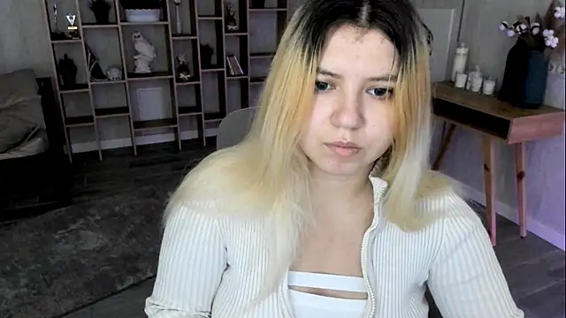 DiaAngell online show from 11.06.25