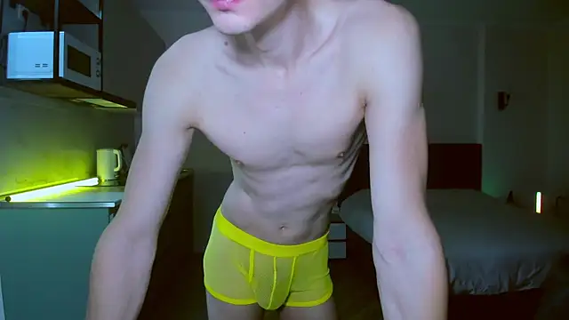 max shy online show from 02.01.25