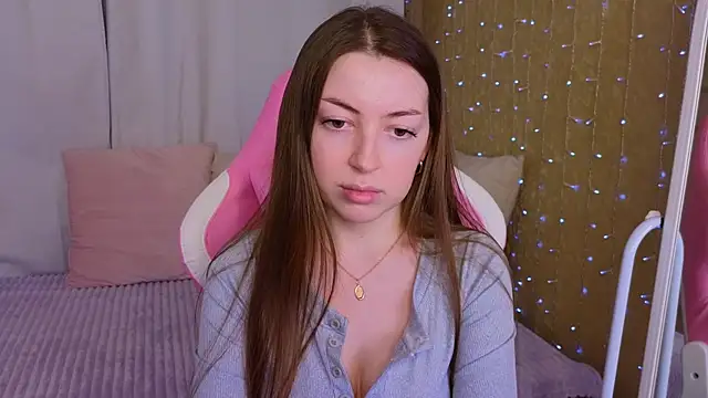 Ann moon   online show from 02.06.25