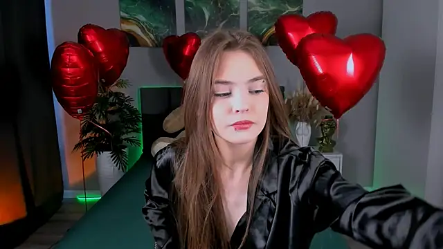 Snapshot of RayWillliams chatting on 02.14.25 RayWillliams online show from 02.14.25