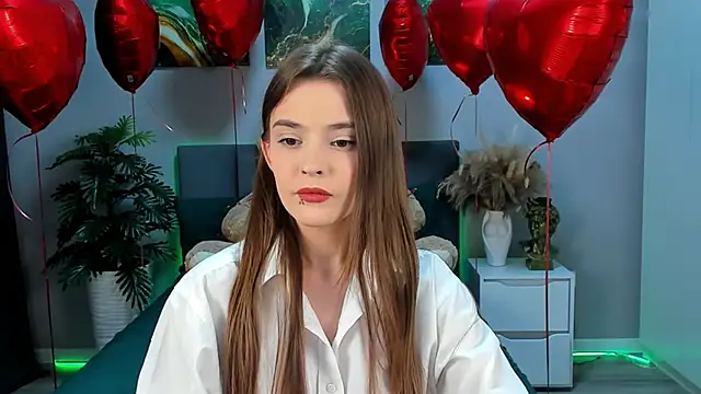 Snapshot of RayWillliams chatting on 02.27.25 RayWillliams online show from 02.27.25