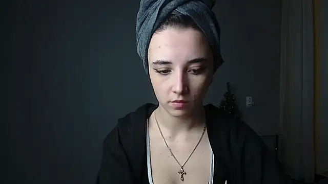 Eva Gloryy online show from 01.24.25