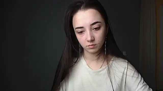 Eva Gloryy online show from 01.30.25