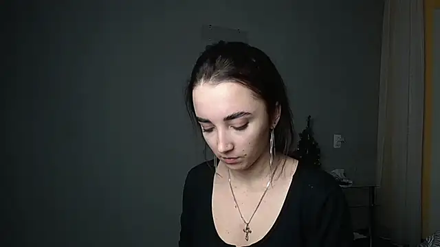 Eva Gloryy online show from 02.12.25