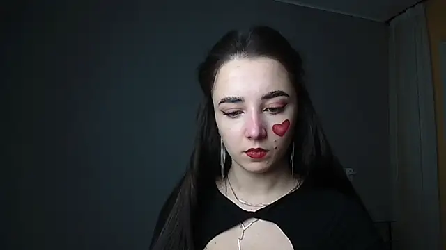 Eva Gloryy online show from 02.14.25