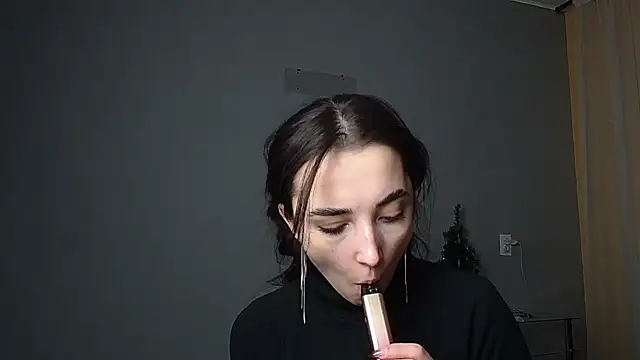 Eva Gloryy online show from 02.17.25