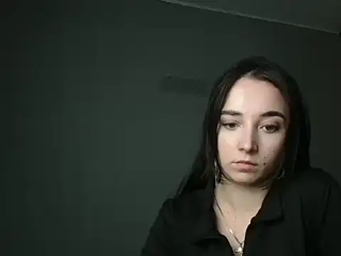 Eva Gloryy online show from 02.24.25