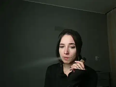 Eva Gloryy online show from 02.25.25