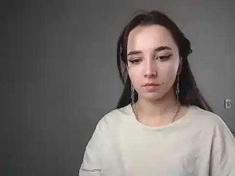 Eva Gloryy online show from 03.04.25