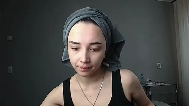 Eva Gloryy online show from 03.14.25