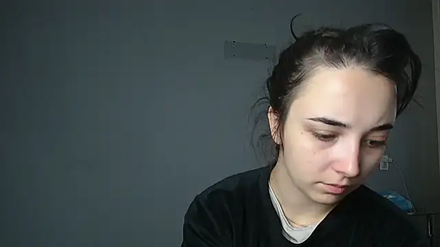 Eva Gloryy online show from 11.12.25