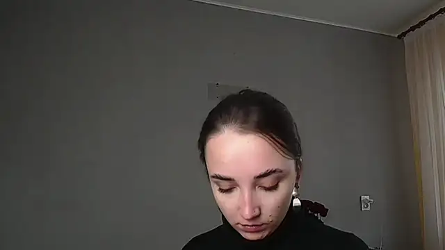 Eva Gloryy online show from 04.19.26