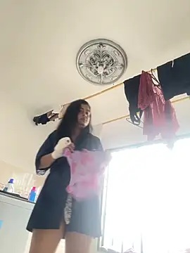 Snapshot of Lili__taylor chatting on 09.25.25 Lili taylor online show from 09.25.25