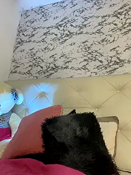 Snapshot of Lili__taylor chatting on 10.14.25 Lili taylor online show from 10.14.25