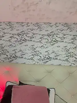 Snapshot of Lili__taylor chatting on 11.22.25 Lili taylor online show from 11.22.25