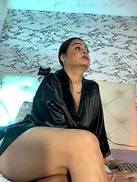 Lili  taylor online show from 01.15.26