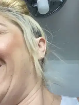 Snapshot of viktoria_davis_ chatting on 01.17.26 viktoria davis online show from 01.17.26