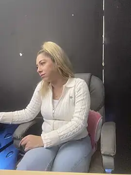 Snapshot of viktoria_davis_ chatting on 02.08.26 viktoria davis online show from 02.08.26