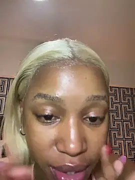 Snapshot of Go_Meg chatting on 01.28.25 Go Meg online show from 01.28.25